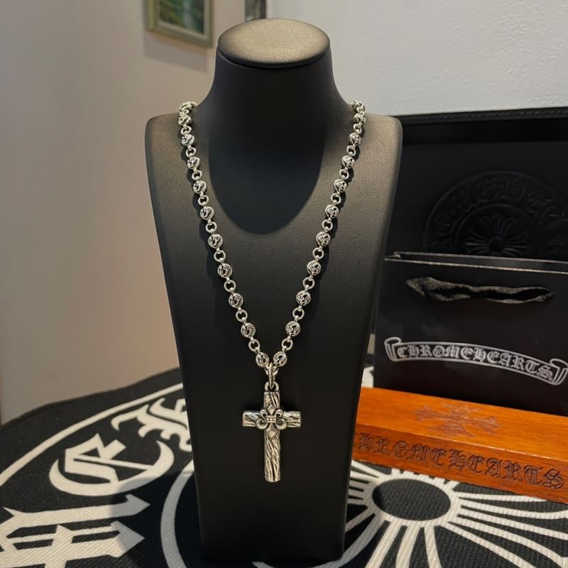 Ch*0me He**ts necklaces